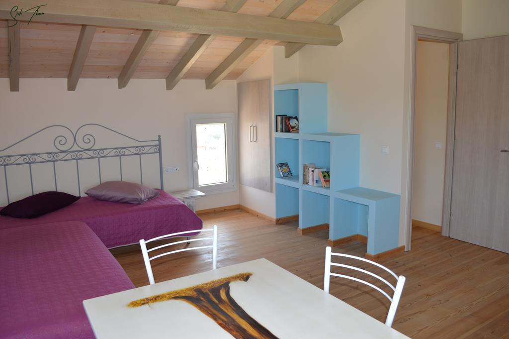 Spiti Thea Apartment Makrádes Exterior photo